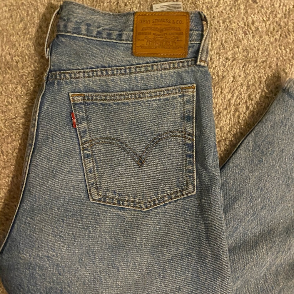 LEVI WEDGIE URBAN OUTFITTER JEANS